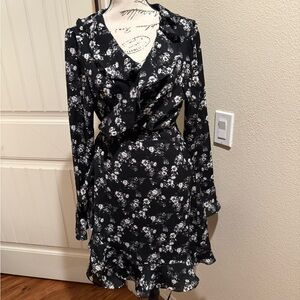 Wayf Black and White Floral Long Sleeve Dress